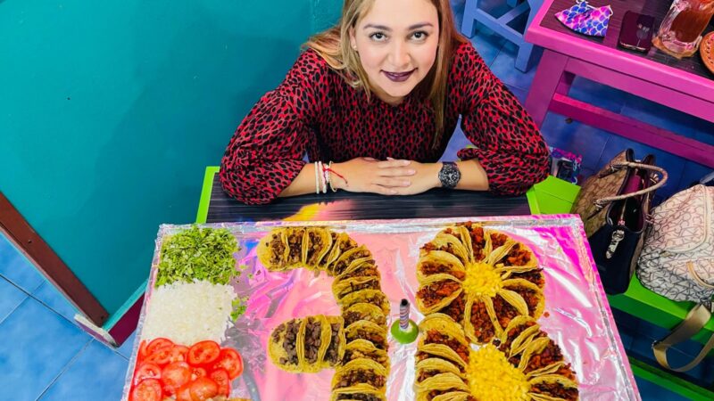 Celebra tu Cumpleaños de una manera única con un Pastel de Tacos en La Lotería