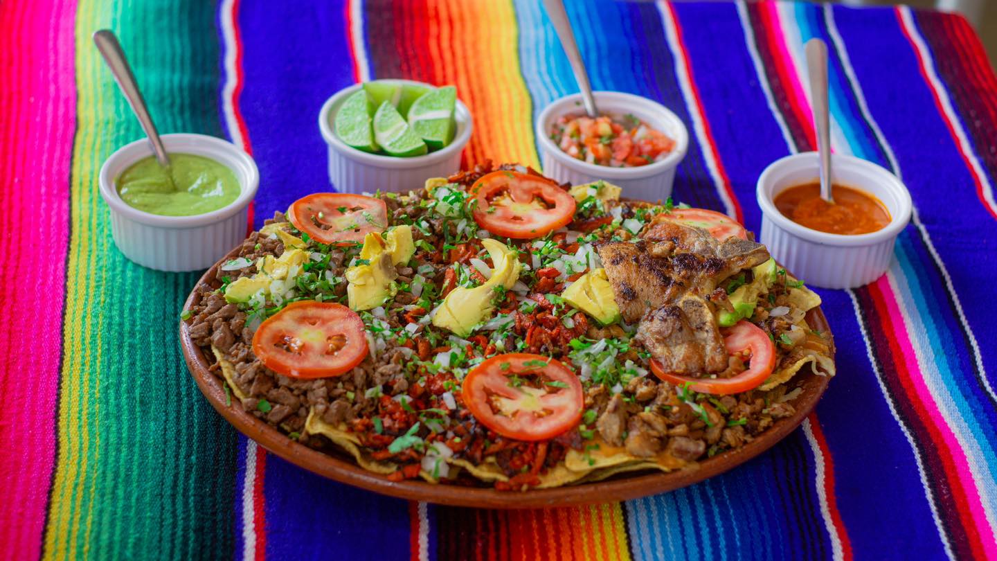 ¡Viva México! Celebra el Mes Patrio con nuestros tacos en La Lotería